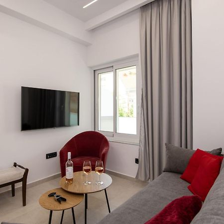 Cherry Central Luxury Suites خانيا المظهر الخارجي الصورة