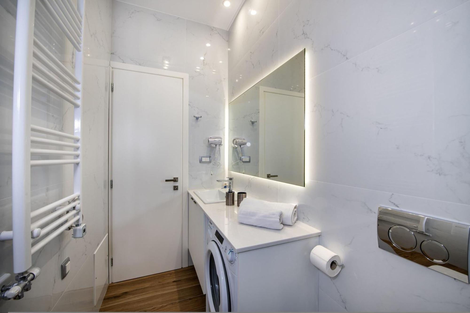 Cherry Central Luxury Suites خانيا المظهر الخارجي الصورة
