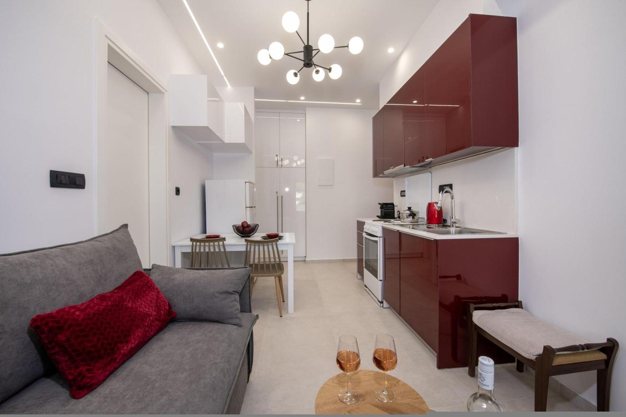 Cherry Central Luxury Suites خانيا المظهر الخارجي الصورة