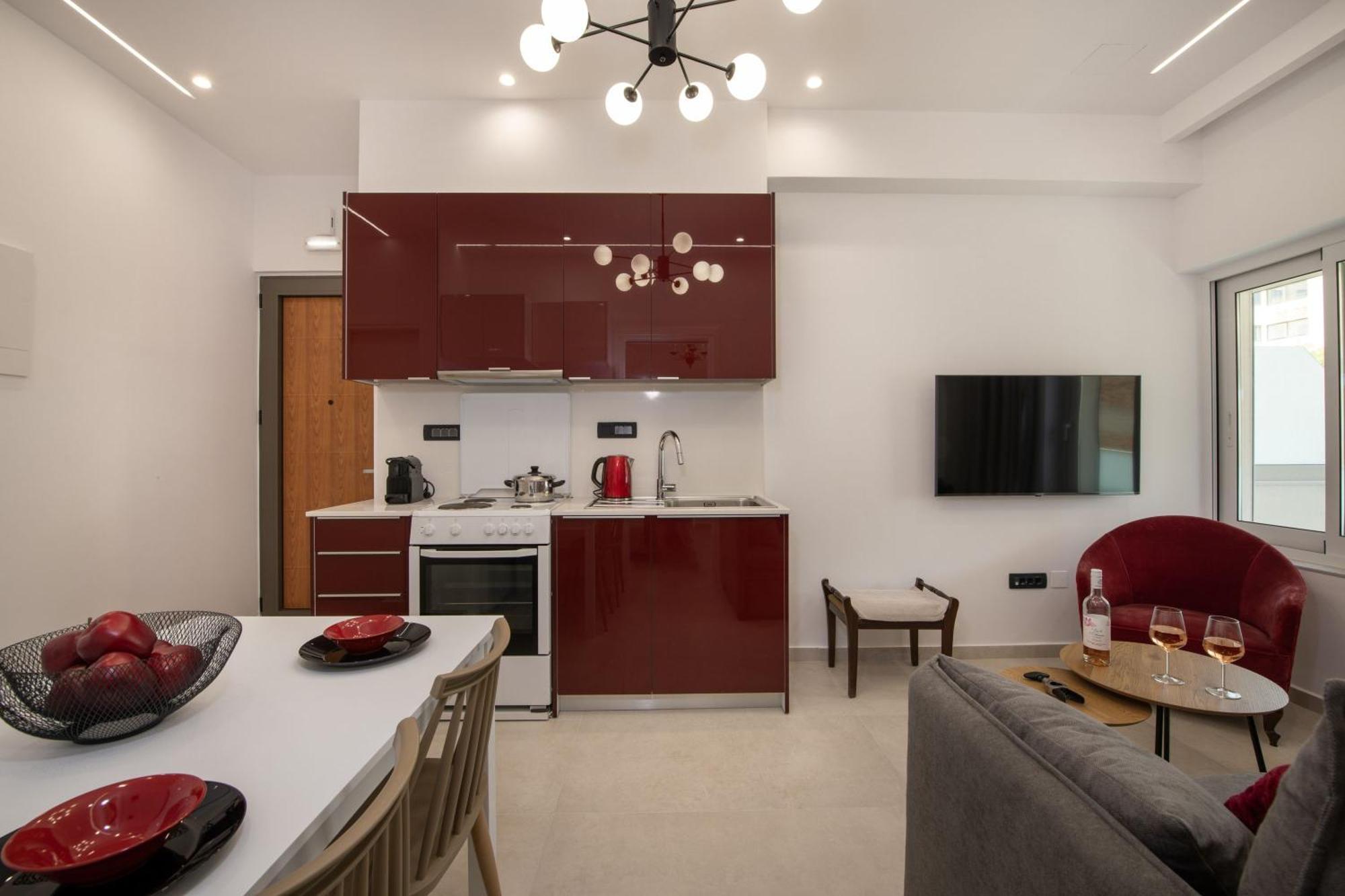 Cherry Central Luxury Suites خانيا المظهر الخارجي الصورة