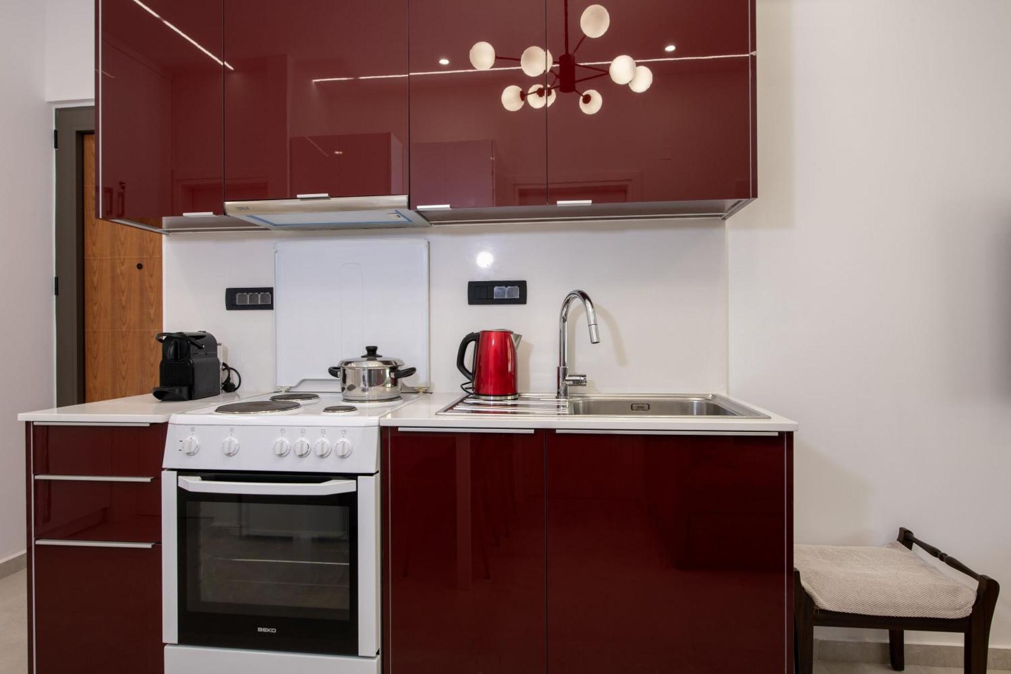 Cherry Central Luxury Suites خانيا المظهر الخارجي الصورة