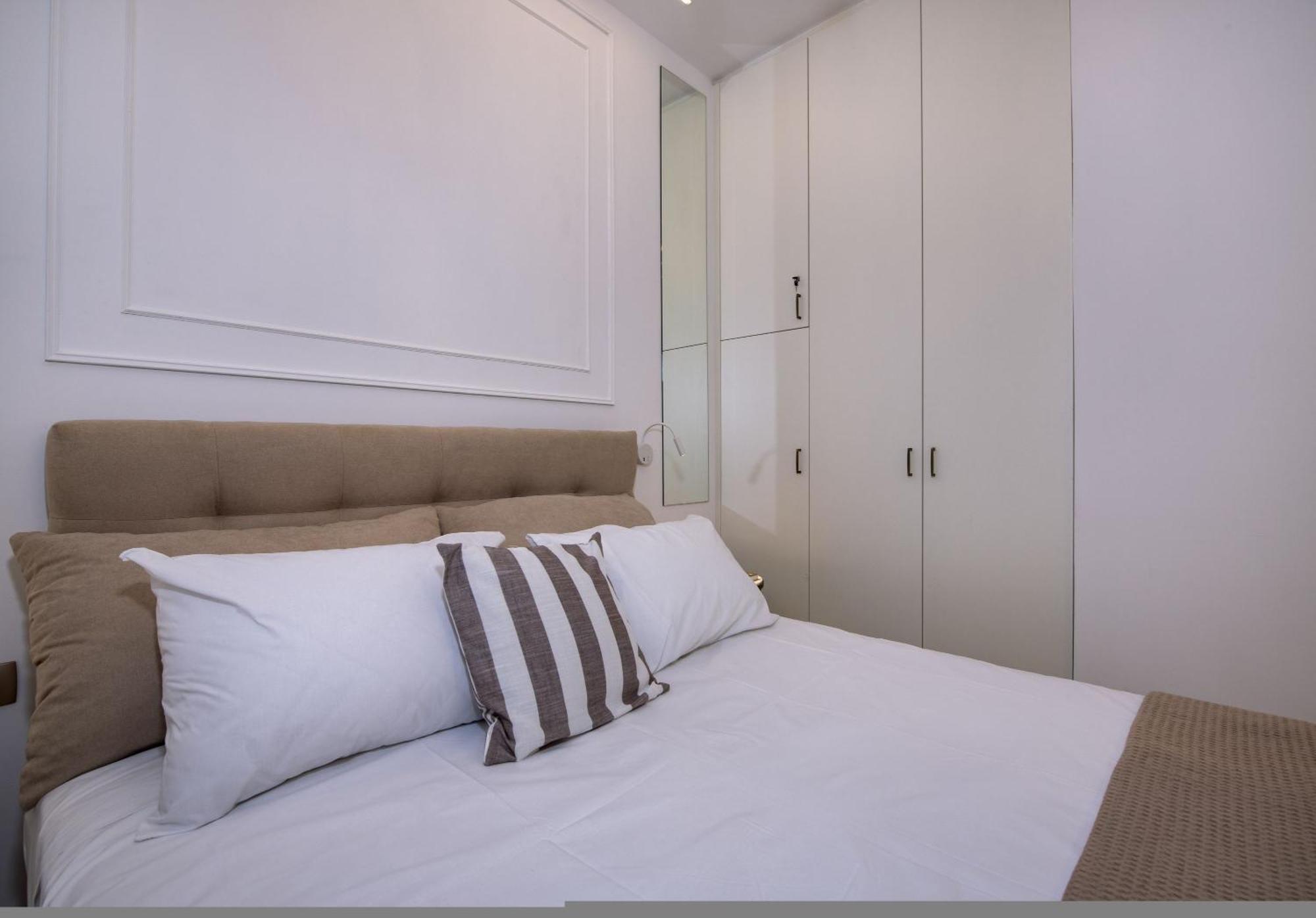 Cherry Central Luxury Suites خانيا المظهر الخارجي الصورة