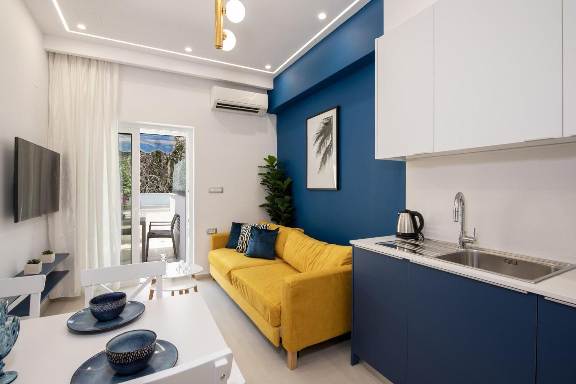 Cherry Central Luxury Suites خانيا المظهر الخارجي الصورة