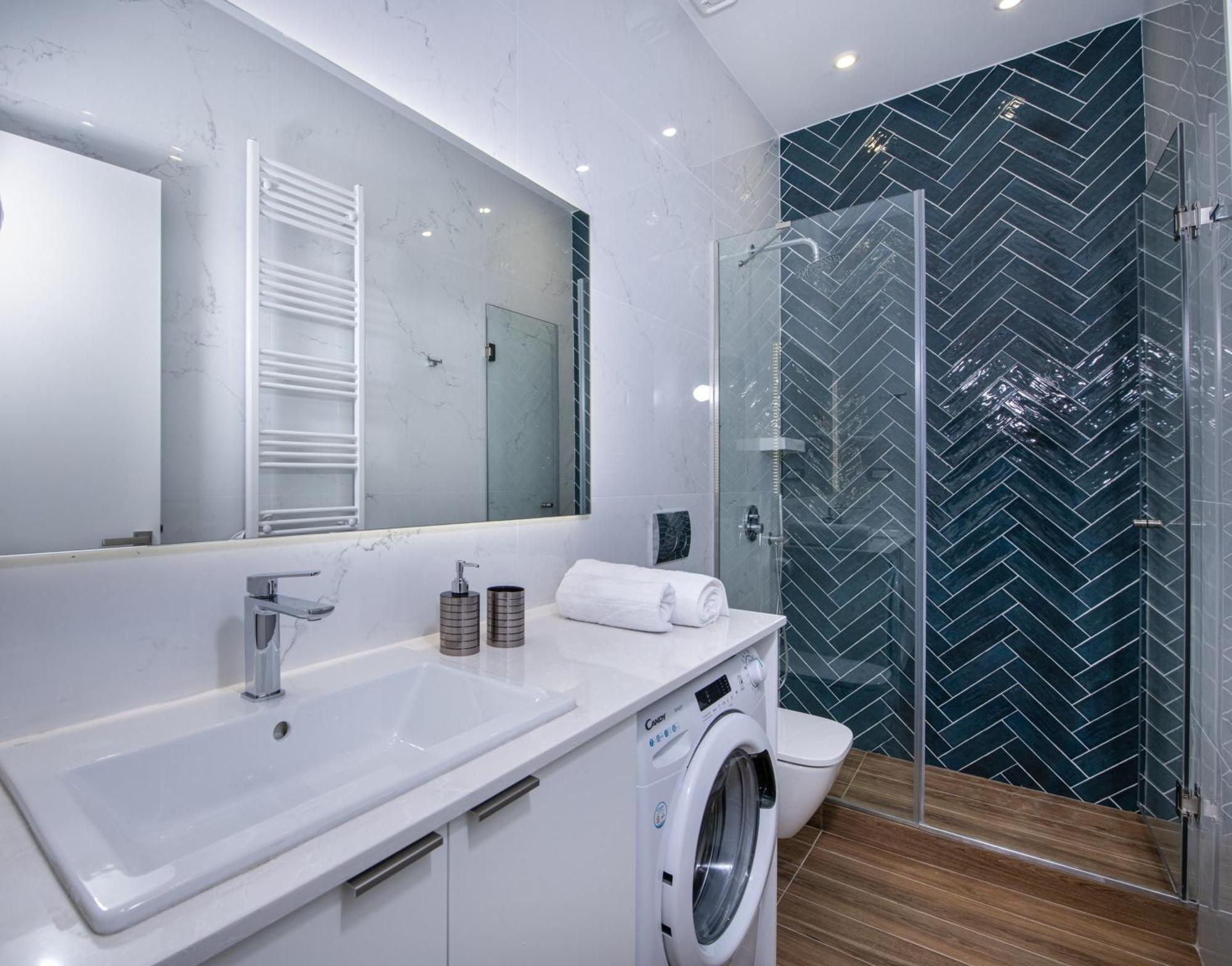 Cherry Central Luxury Suites خانيا المظهر الخارجي الصورة