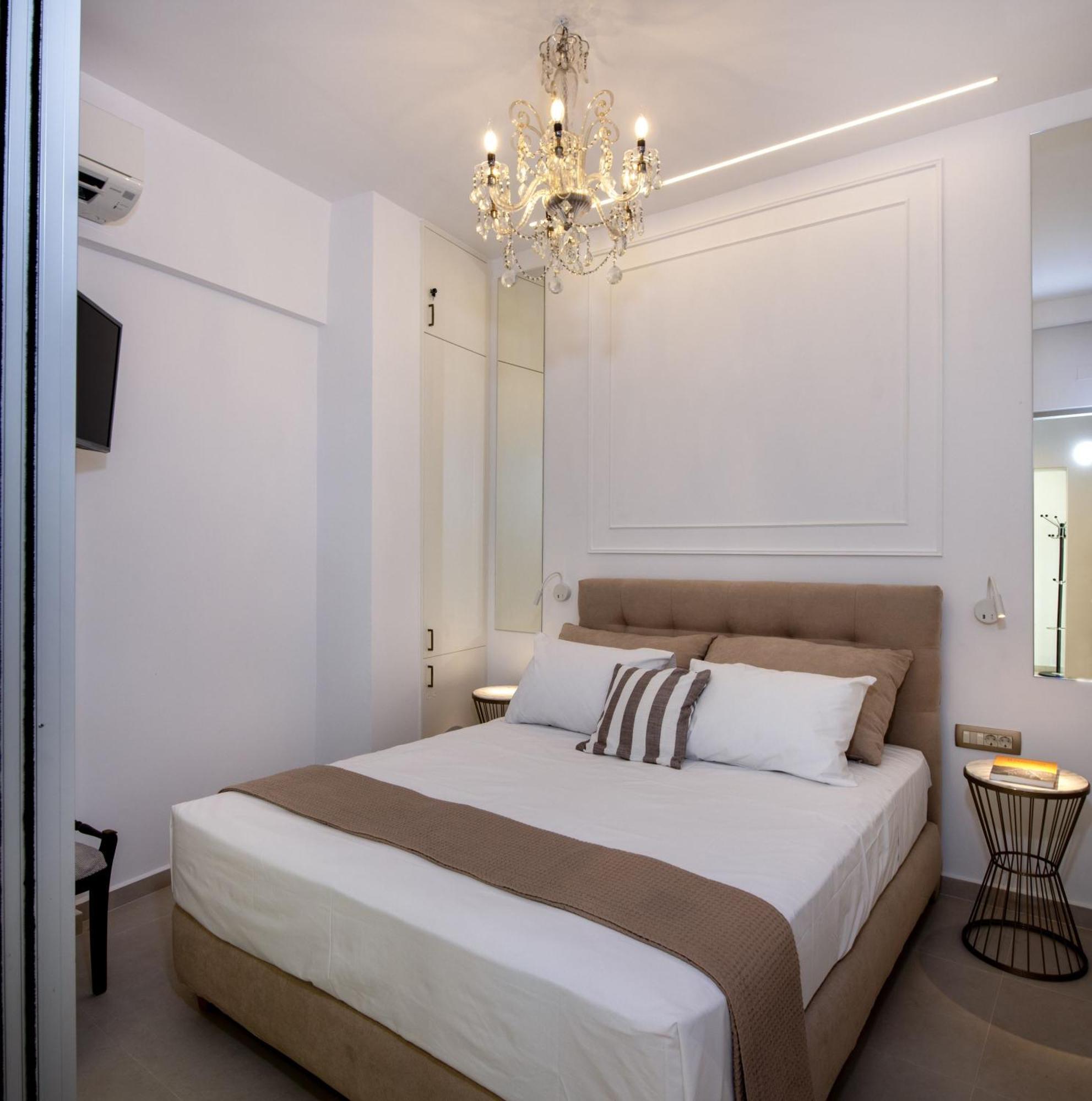 Cherry Central Luxury Suites خانيا المظهر الخارجي الصورة